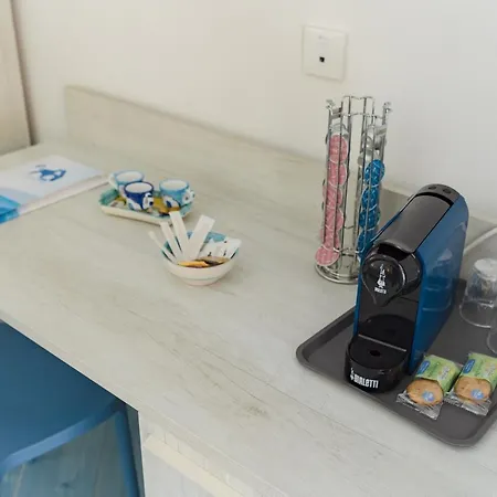 Couette-café Poseidonia 4*