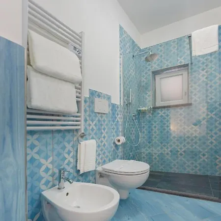 Bed & Breakfast Poseidonia 4*