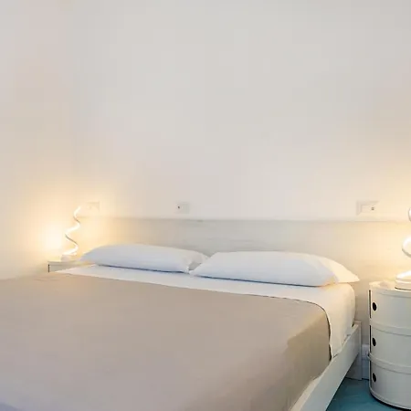 Couette-café Poseidonia Procida