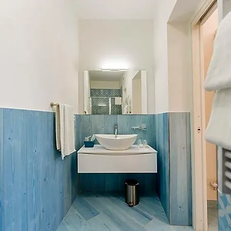 Poseidonia Bed and Breakfast 4*